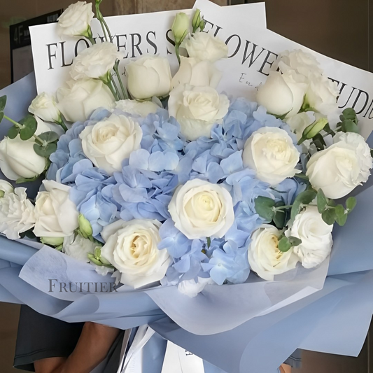 White rose mixed with hydrangea bouquet